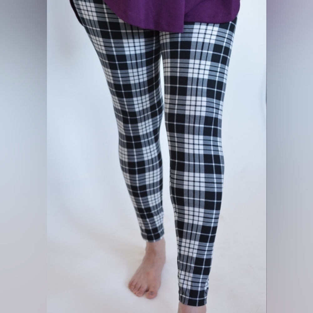 LEGGINGS DEPOT Black & White Plaid Full Length Leggings Size 10 NWT